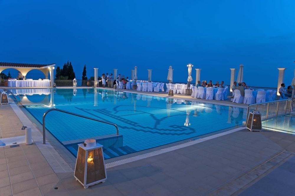 Aparthotel Mouikis Sun Village 3*
