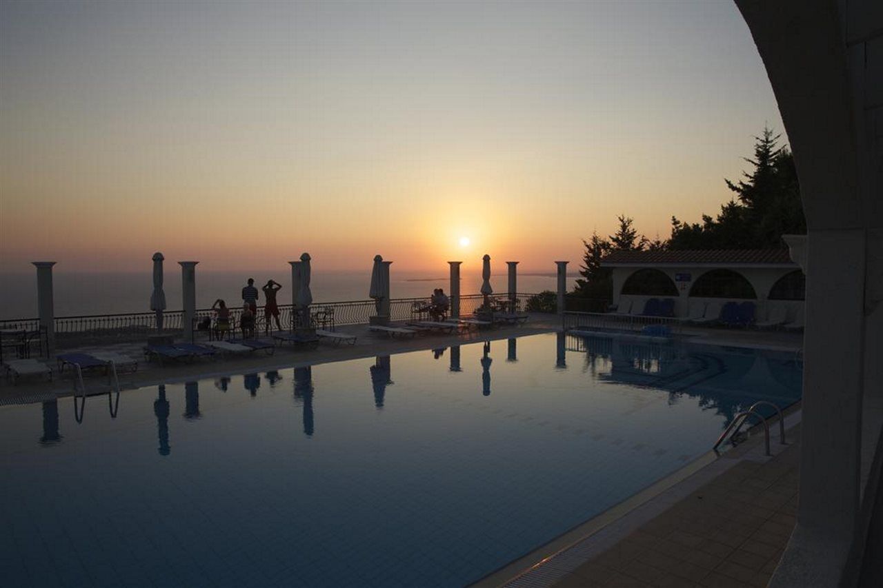 Aparthotel Mouikis Sun Village Lakíthra